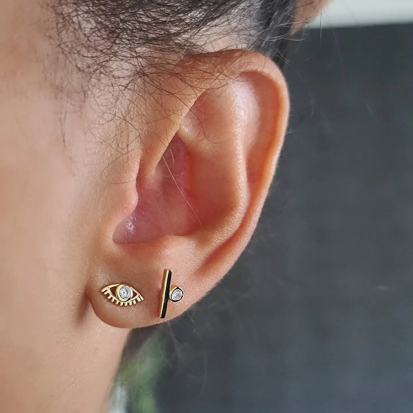 Kris Nations Crystal Eye Stud Earrings - Gold