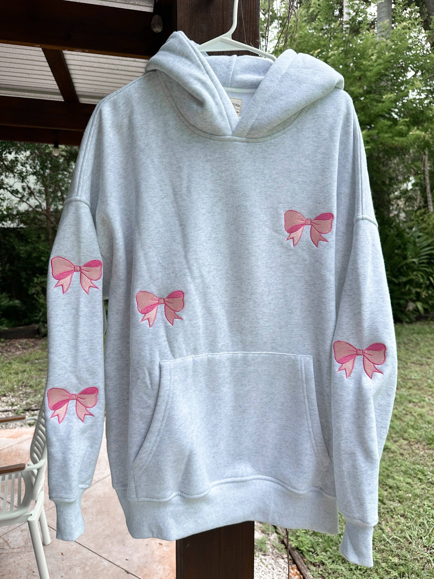 Embroider Bow Hoodie: Pearl Grey / XS