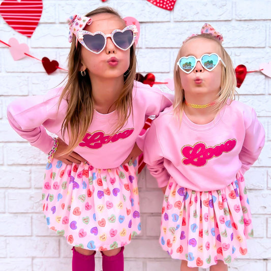 Sweatshirt mit Aufnäher „Love Patch“ zum Valentinstag
