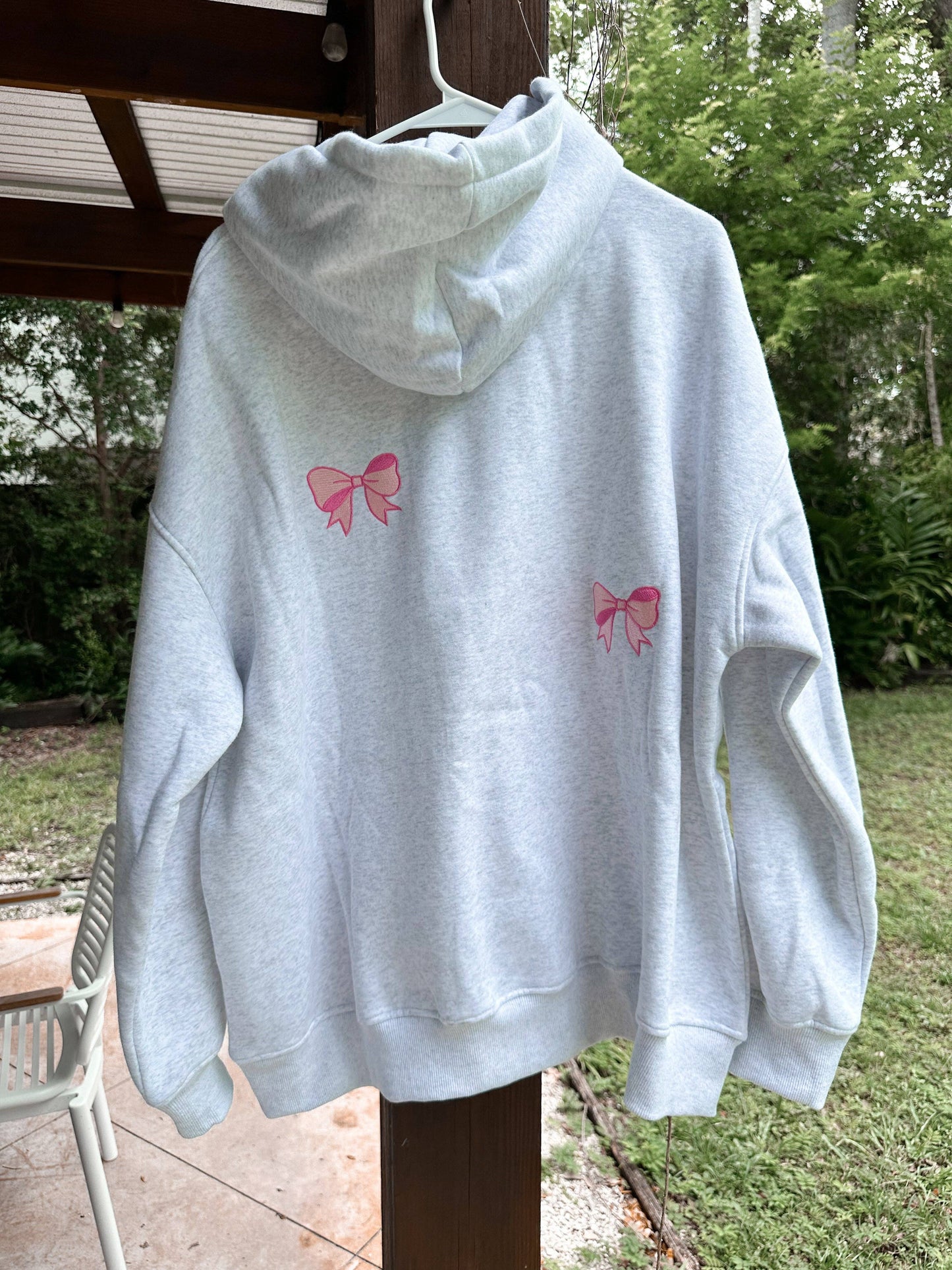 Embroider Bow Hoodie: Pearl Grey / XS