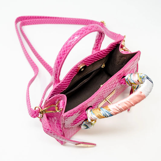 Handtasche mit Schal aus Krokodillederimitat | Pink