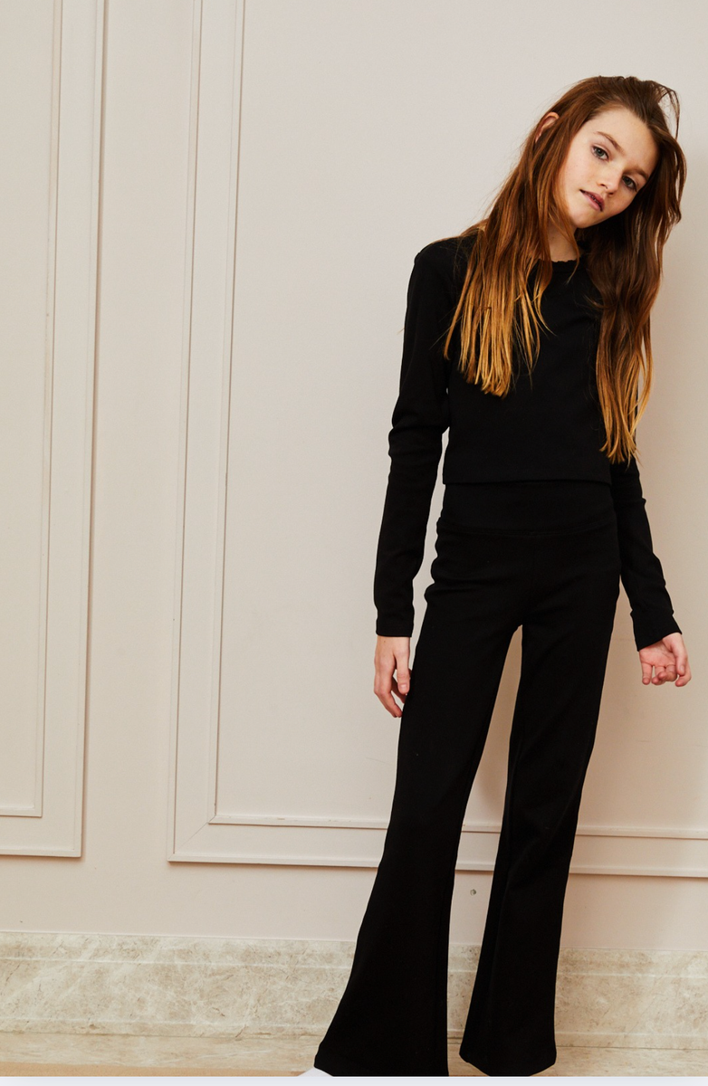 Theme NYC Mae Flare Legging | Black