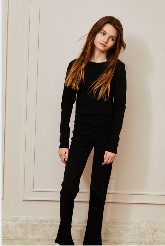 Theme NYC Lucy Long Sleeve Crop Top (Not-So-Crop) | Black