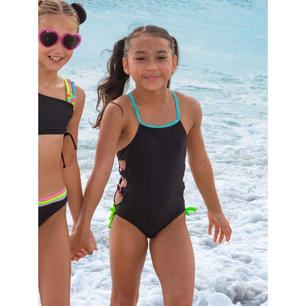 Limeapple One Piece Heart Buckle Swimsuit | Black